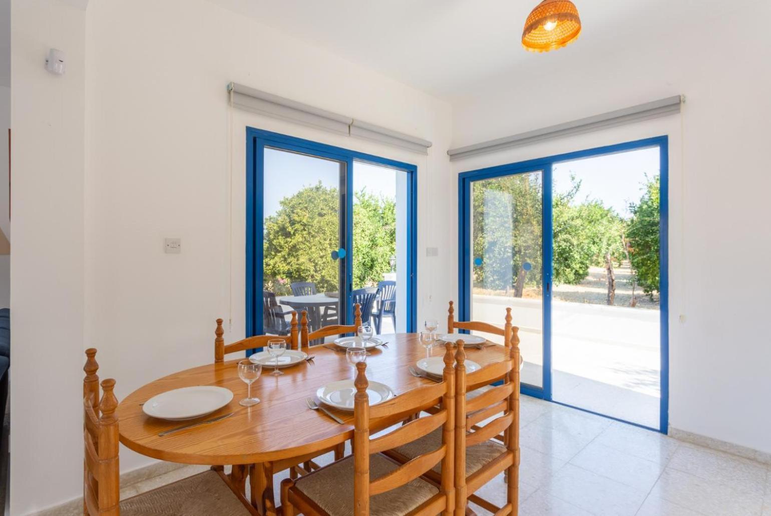 Villa Charoula Pente 파포스 외부 사진